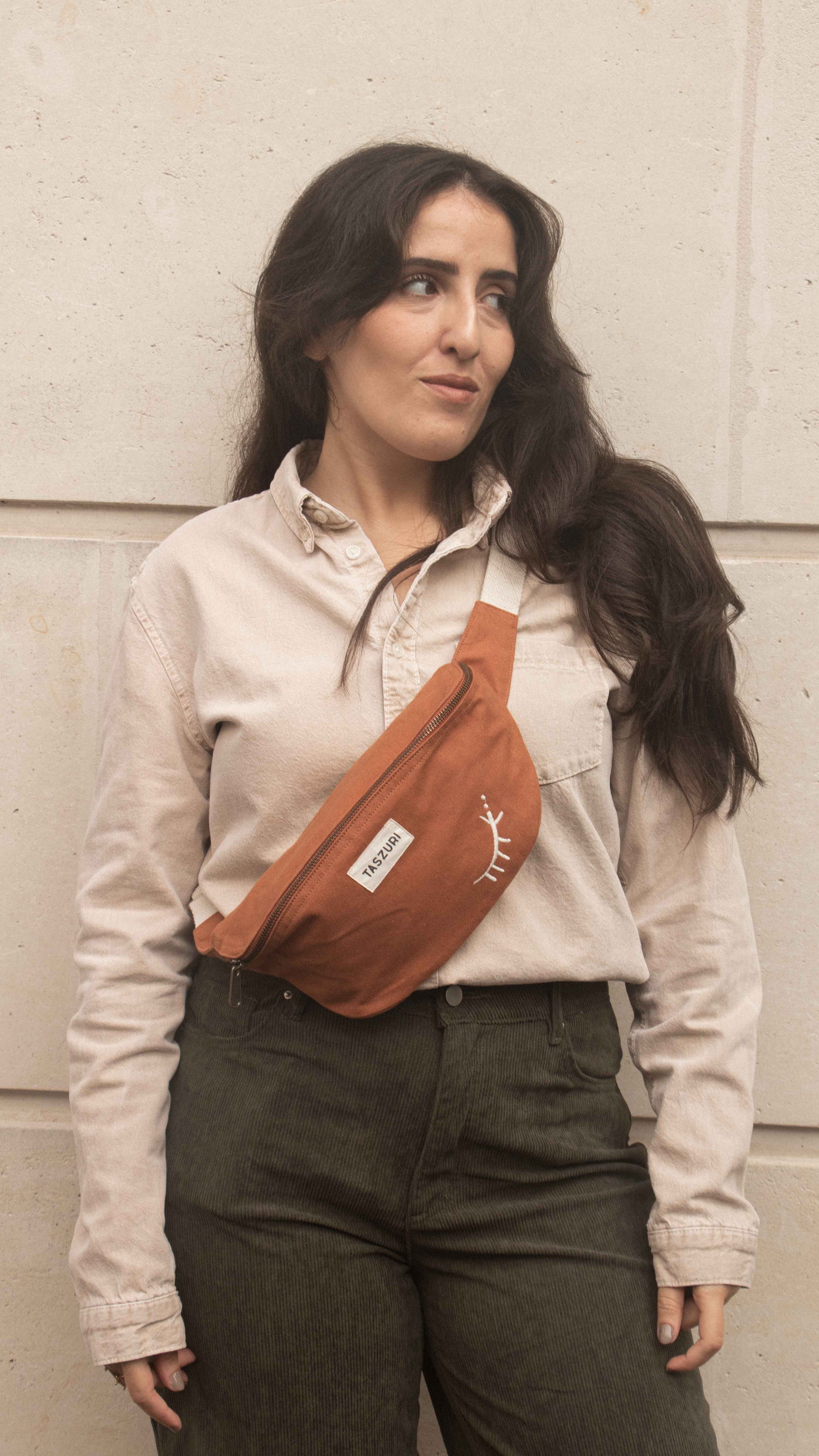 Sac banane azel caramel - vue portee